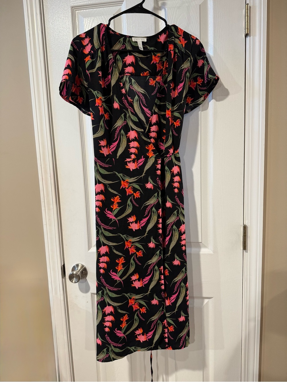 Leith Floral Print Midi Wrap Dress size small